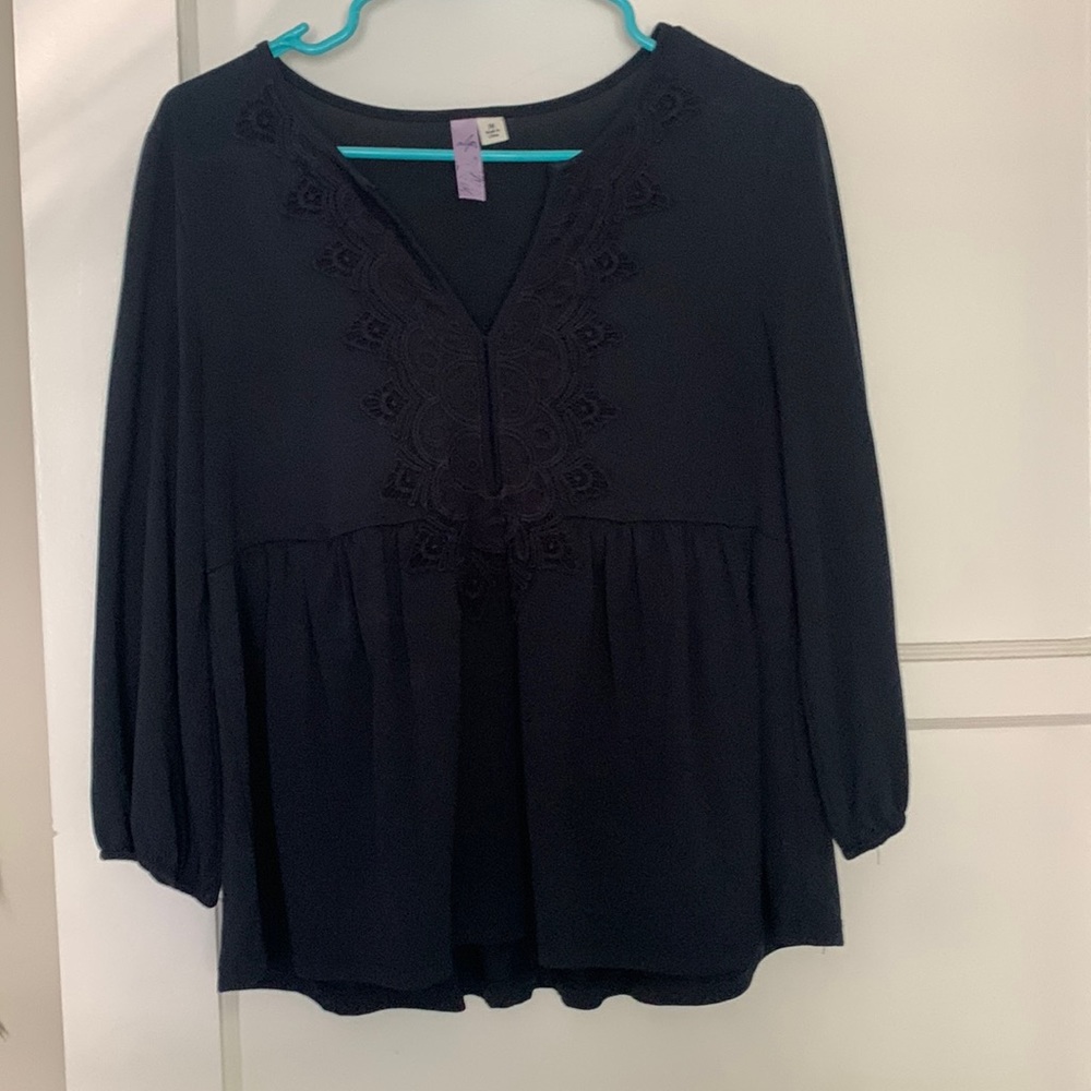 3 for $9!😎 Alya flowy navy peasant top sz medium